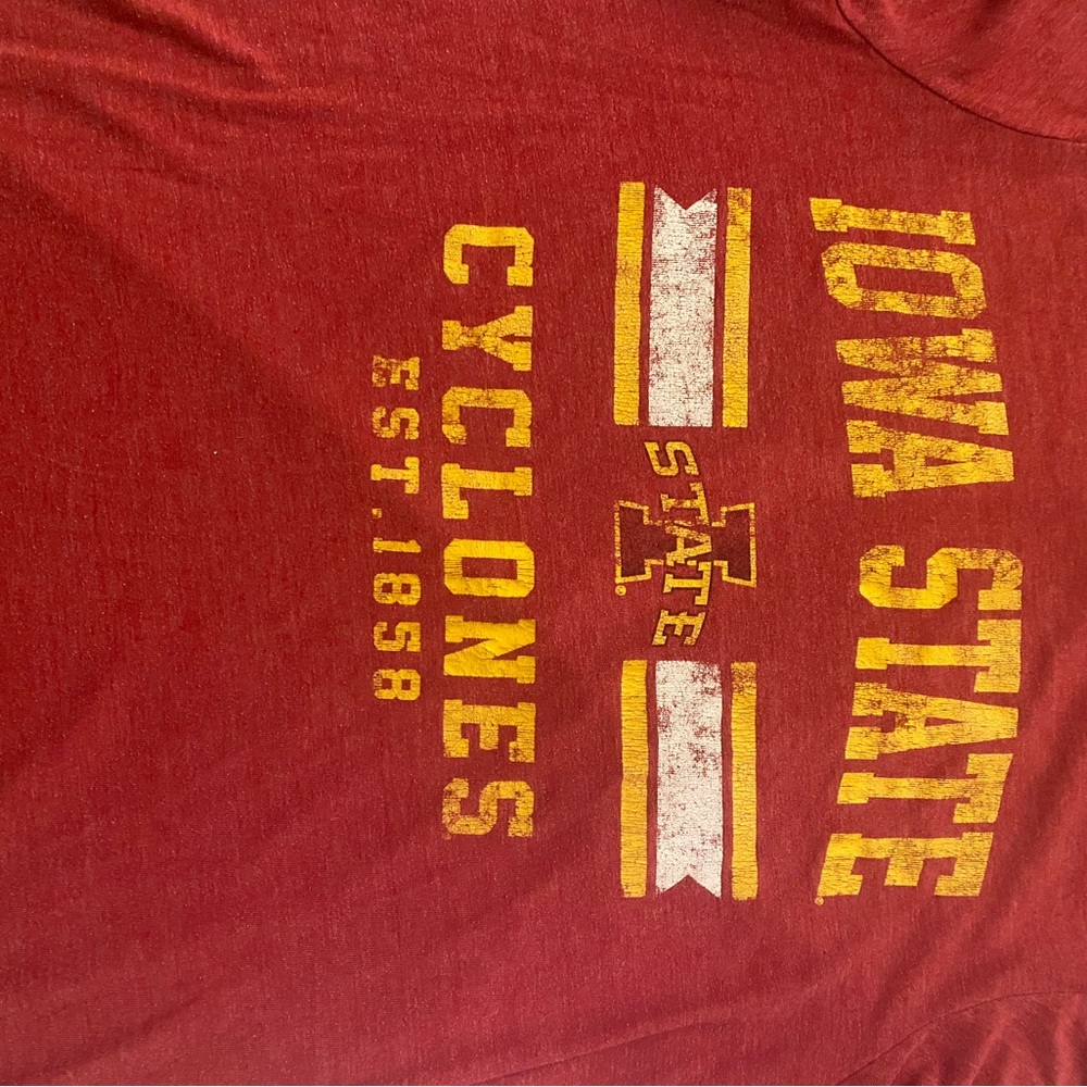 Iowa State Cyclones T-Shirt Size KIDS XL.